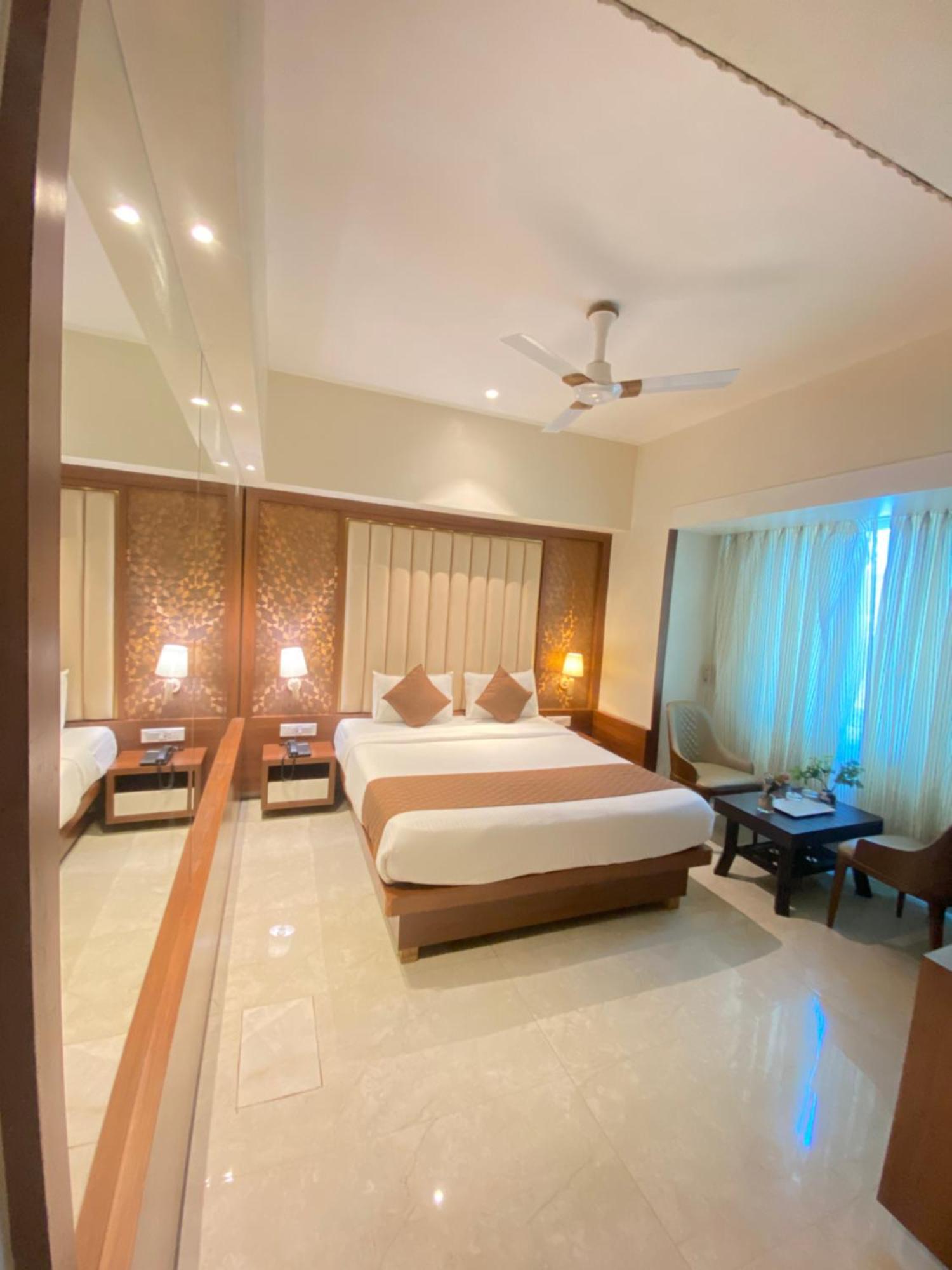 Hotel Czar Inn - Vashi Наві-Мумбаї Екстер'єр фото