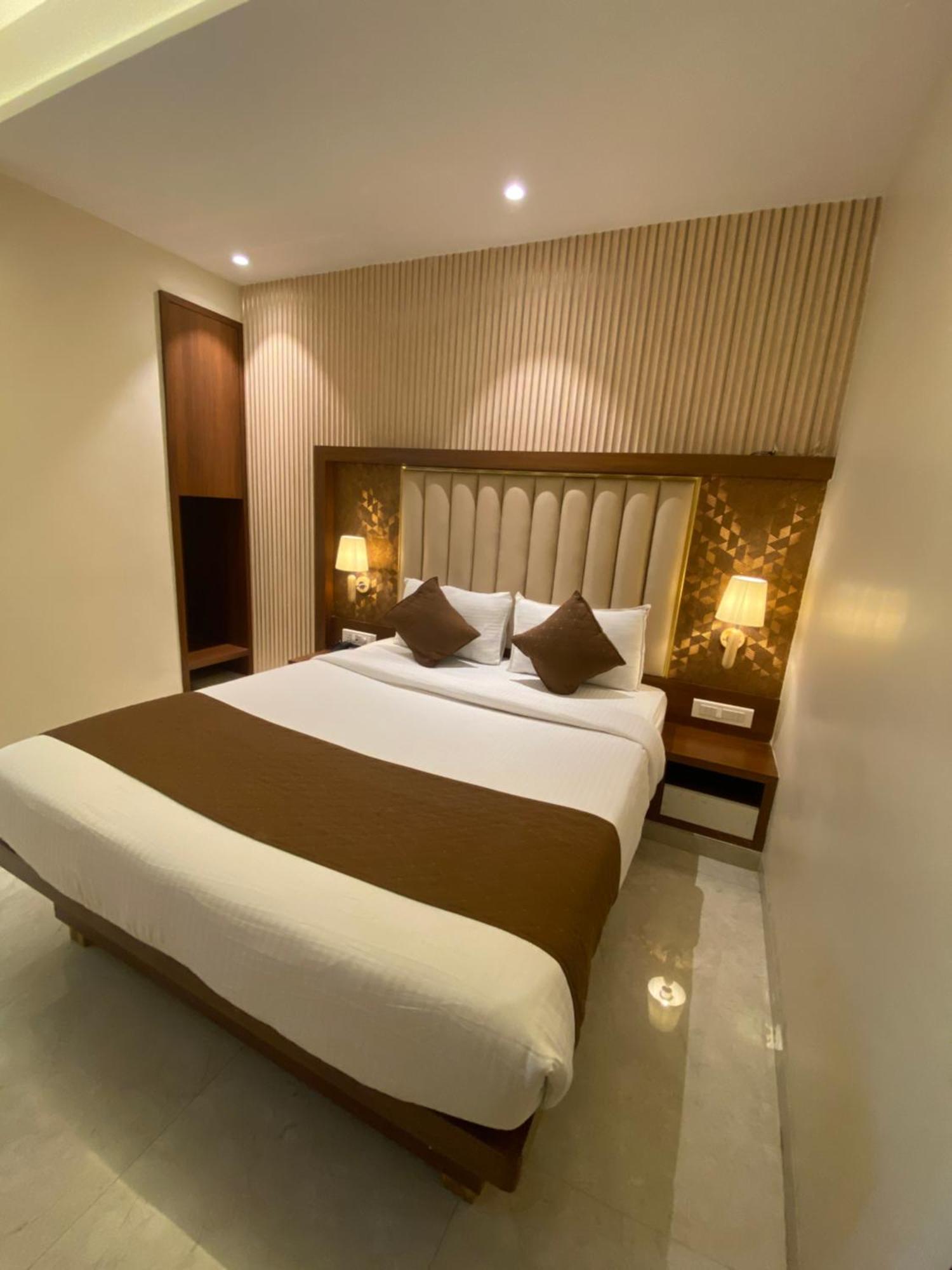 Hotel Czar Inn - Vashi Наві-Мумбаї Екстер'єр фото