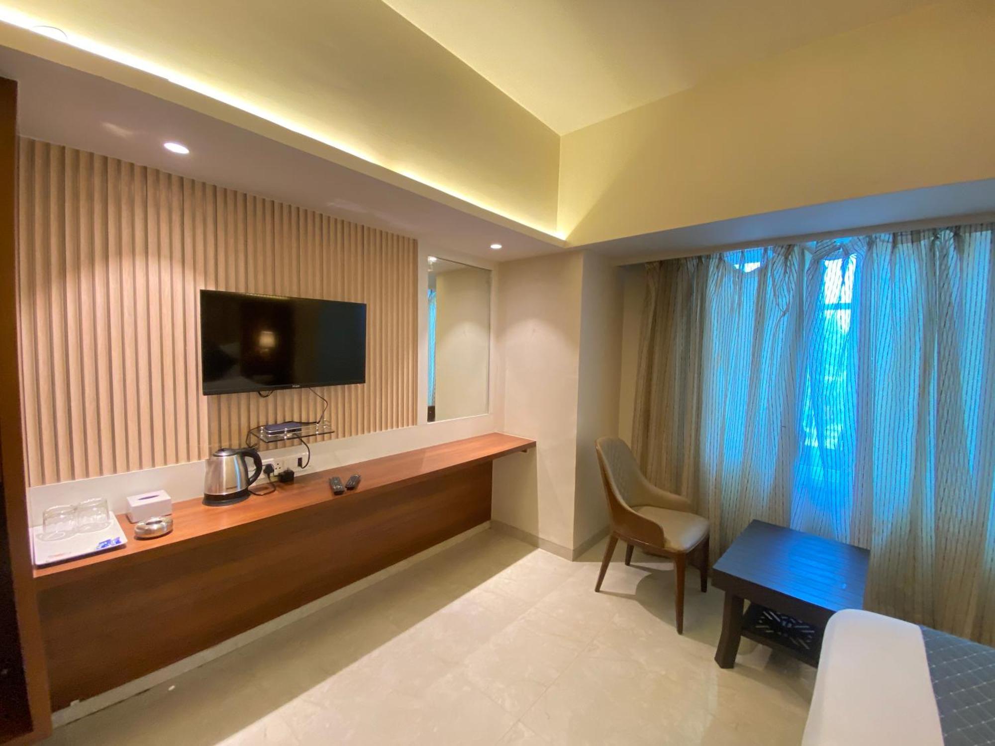 Hotel Czar Inn - Vashi Наві-Мумбаї Екстер'єр фото
