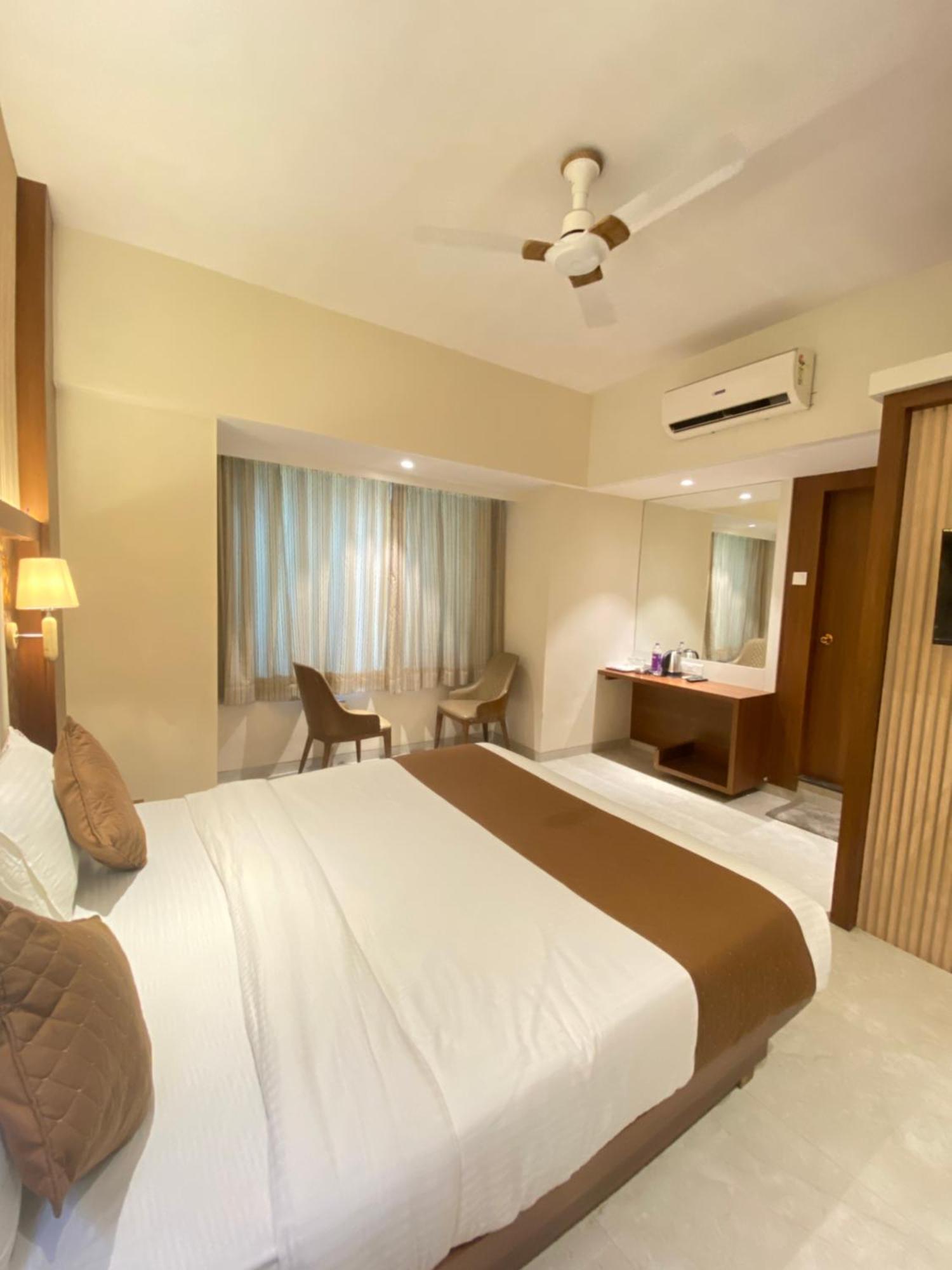 Hotel Czar Inn - Vashi Наві-Мумбаї Екстер'єр фото