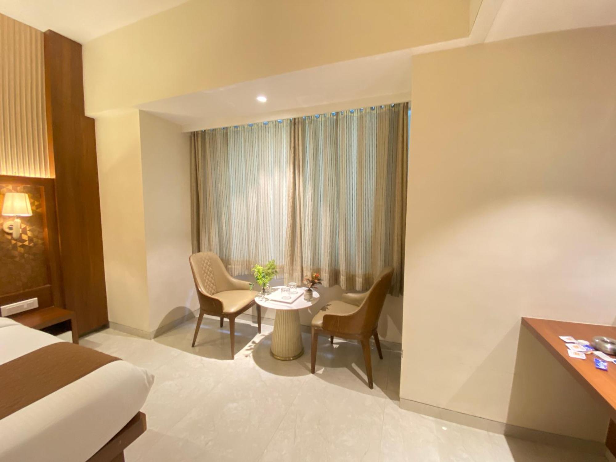 Hotel Czar Inn - Vashi Наві-Мумбаї Екстер'єр фото